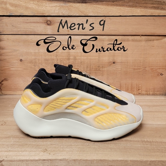 🆕️ Adidas Yeezy 700 Men's size 9 - Picture 1 of 6